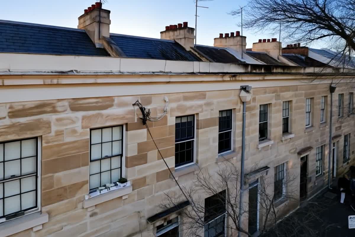 Harbourside sandstone terrace — interactive walkthrough